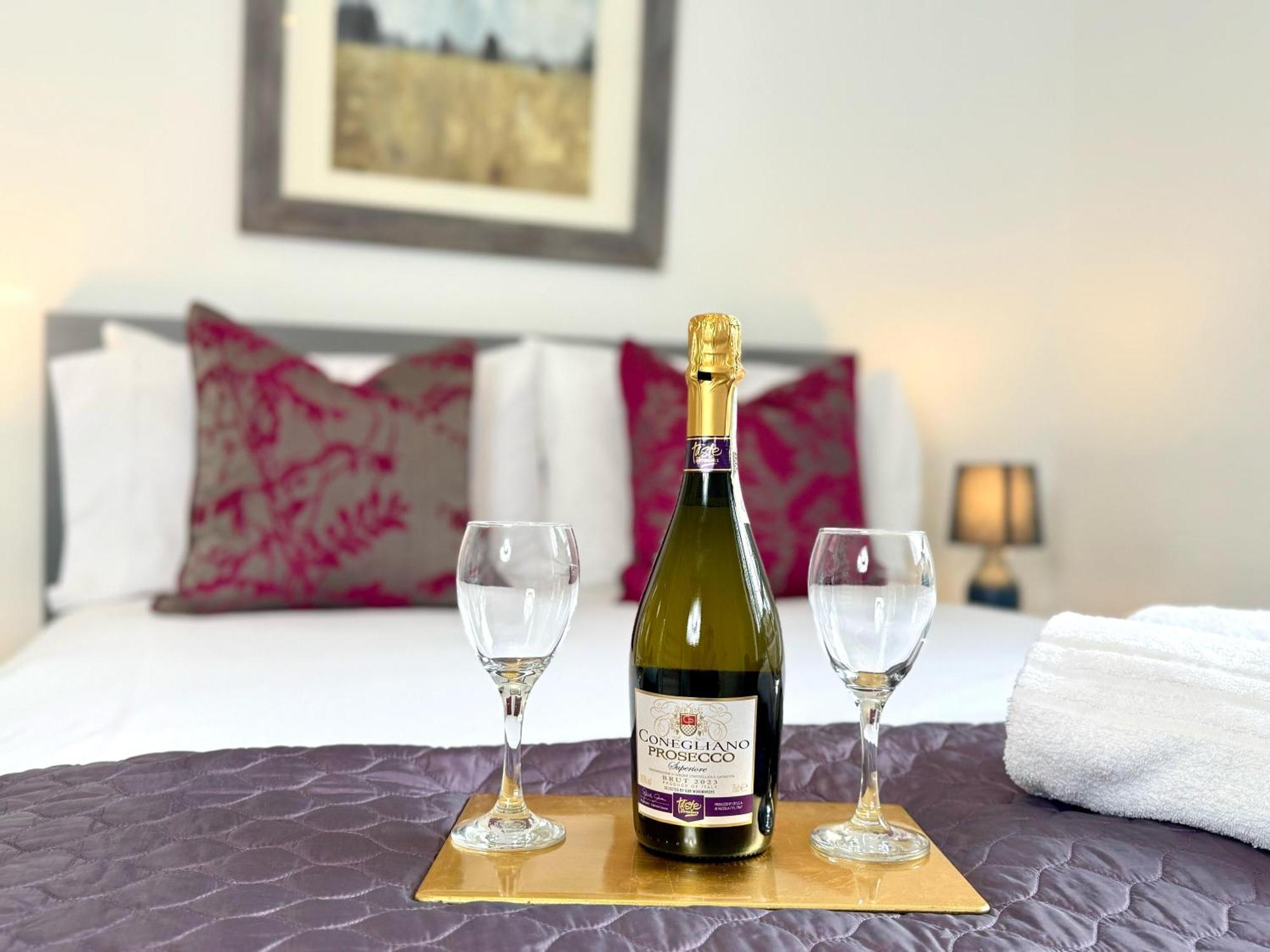 Paradigm House, Luxury 2-bedroom 3, Free Parking, Apartamento Oxford